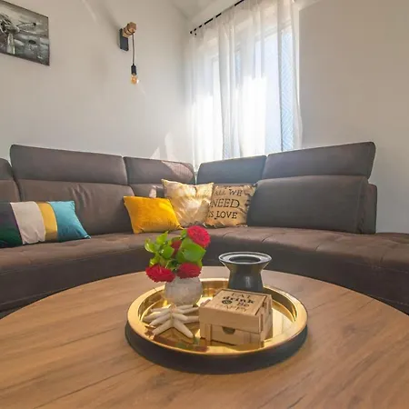 Apartment Olea Vir