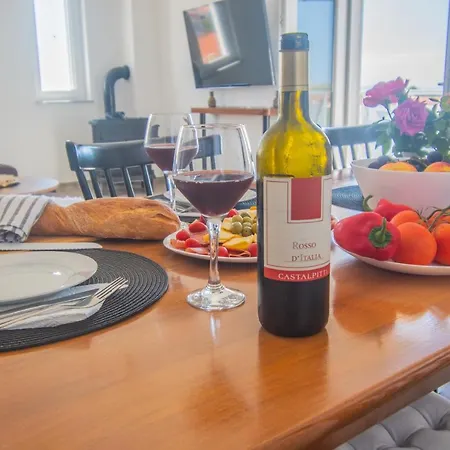 Olea Apartment Vir