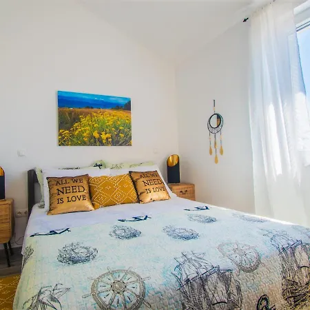 Olea Apartment Vir