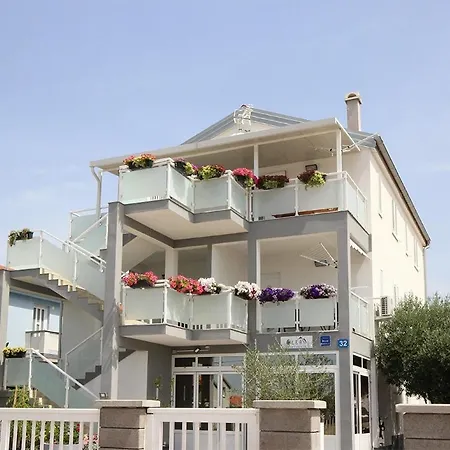 Olea Apartment